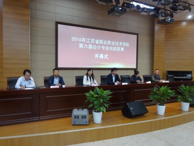 卖一辆车亏6万？雷军这样回应；“董小姐”再次声称要退休